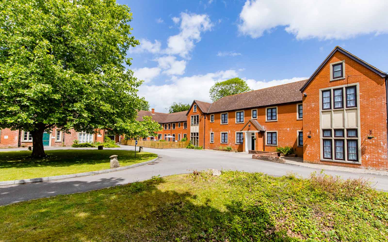 Market Lavington Care Home, Devizes by HC-One nursing jobs, care jobs, clinical & healthcare jobs and careers information by Nurses.co.uk