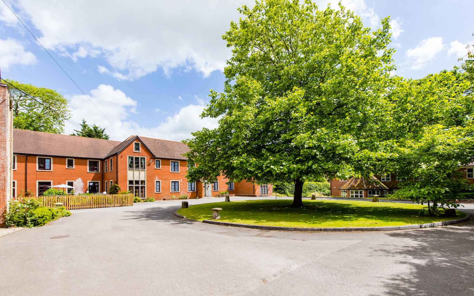 Market Lavington Care Home, Devizes by HC-One nursing jobs, care jobs, clinical & healthcare jobs and careers information by Nurses.co.uk