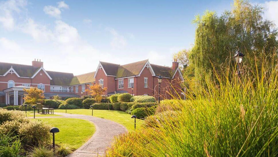 Foxland Grange, Tettenhall, Wolverhampton by Care UK nursing jobs, care jobs, clinical & healthcare jobs and careers information by Nurses.co.uk