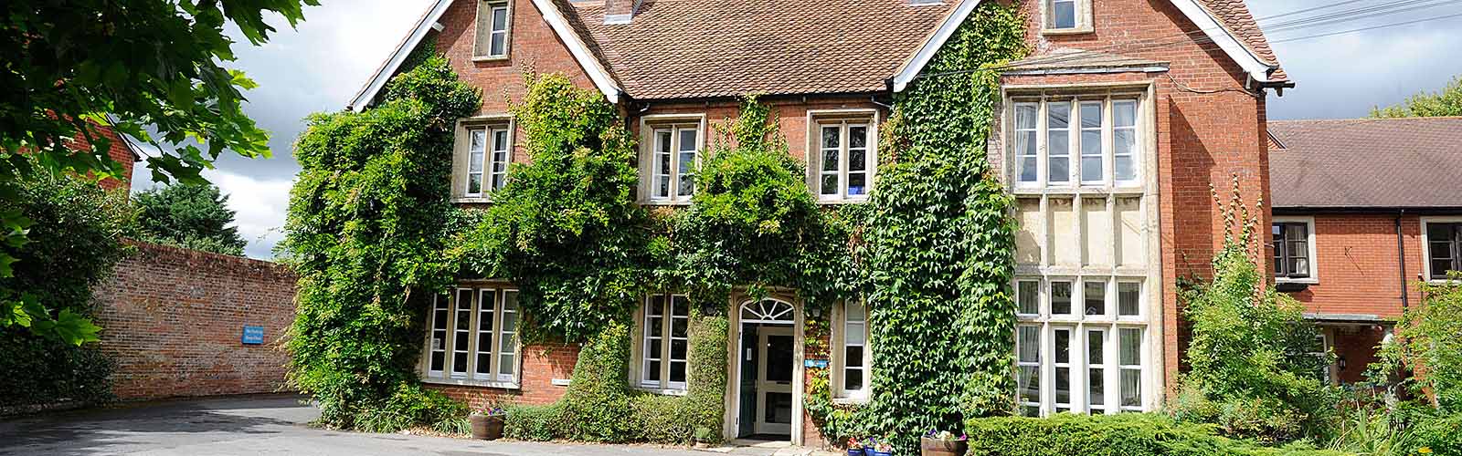 Market Lavington Care Home, Devizes by HC-One nursing jobs, care jobs, clinical & healthcare jobs and careers information by Nurses.co.uk