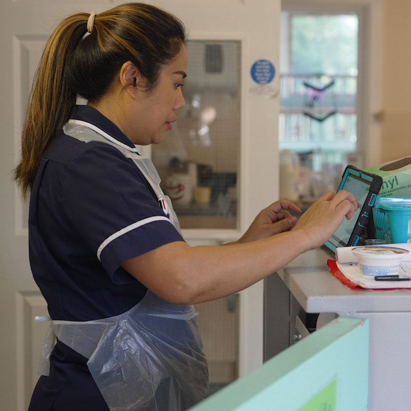 Shaw Healthcare nursing jobs, care jobs, clinical & healthcare jobs and careers information by Nurses.co.uk